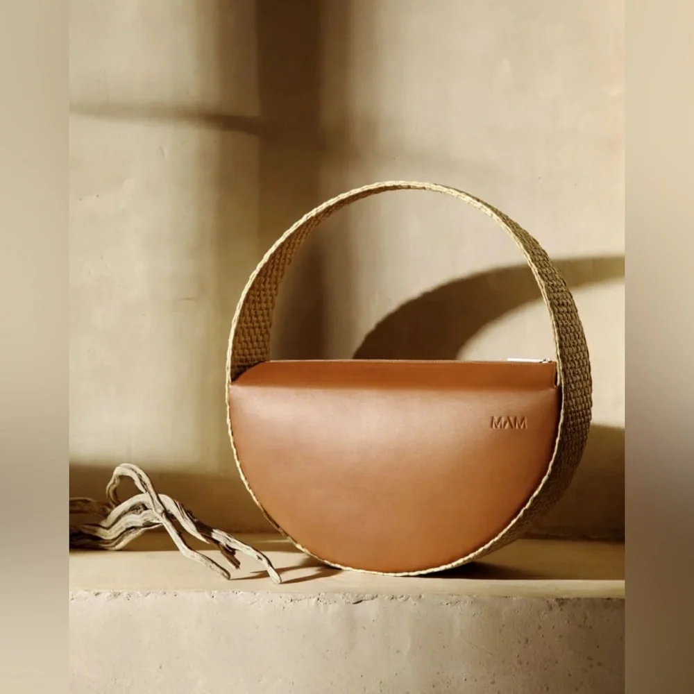 MAM Large Rafia Round Bag - Picture 3 of 15